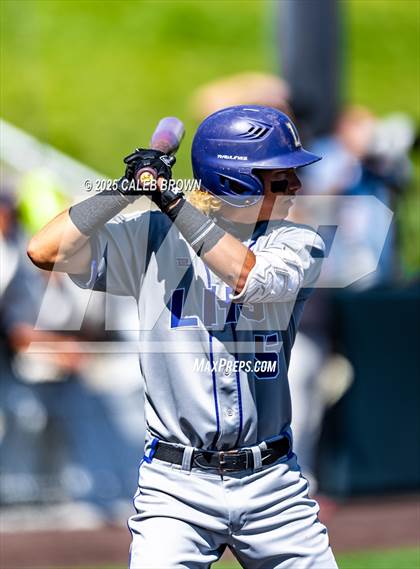 Thumbnail 1 in American Fork vs. Lehi (UHSAA 6A Championship Game 1) photogallery.