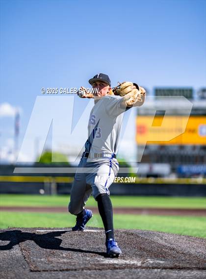 Thumbnail 1 in American Fork vs. Lehi (UHSAA 6A Championship Game 1) photogallery.