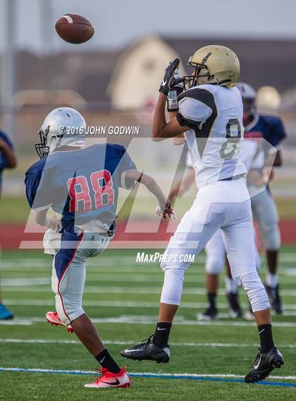 Thumbnail 2 in Manvel Freshman B vs Galena Park Freshmen B photogallery.