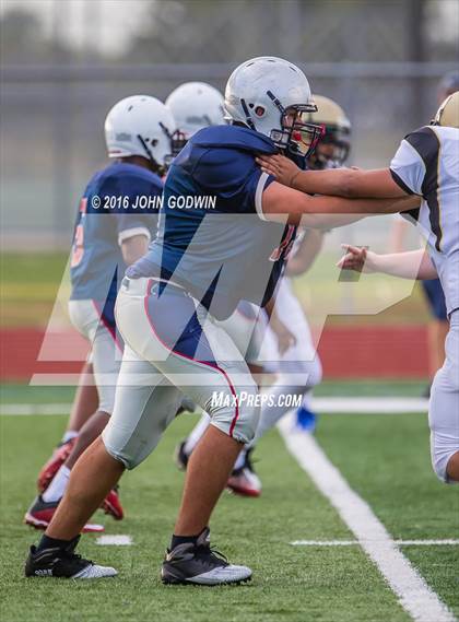 Thumbnail 2 in Manvel Freshman B vs Galena Park Freshmen B photogallery.