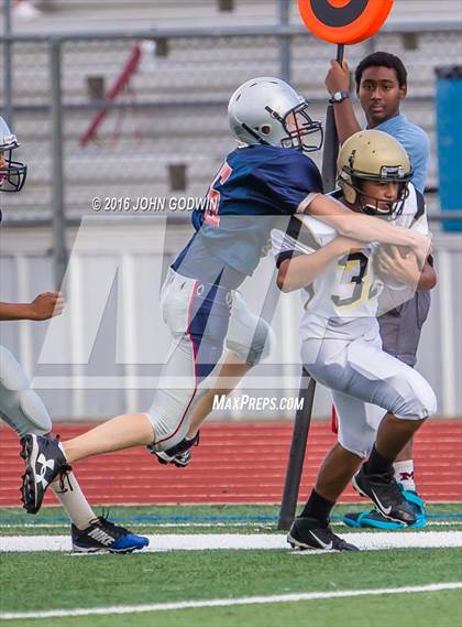 Thumbnail 2 in Manvel Freshman B vs Galena Park Freshmen B photogallery.