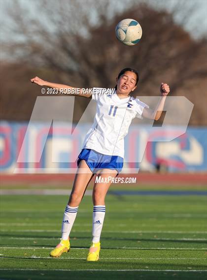 Thumbnail 3 in Copperas Cove vs. Richardson (Duncanville Classic) photogallery.