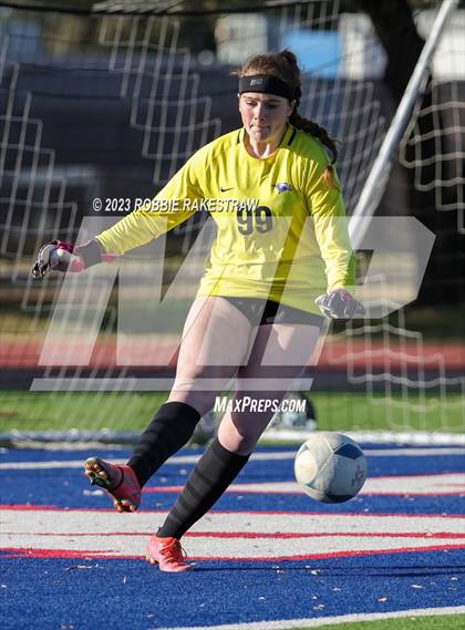 Thumbnail 2 in Copperas Cove vs. Richardson (Duncanville Classic) photogallery.