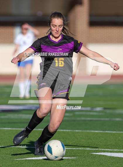 Thumbnail 2 in Copperas Cove vs. Richardson (Duncanville Classic) photogallery.