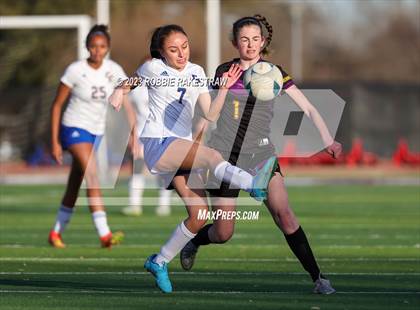 Thumbnail 3 in Copperas Cove vs. Richardson (Duncanville Classic) photogallery.