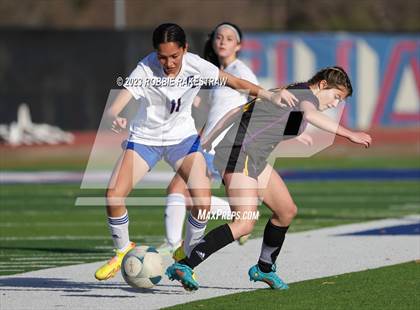 Thumbnail 3 in Copperas Cove vs. Richardson (Duncanville Classic) photogallery.