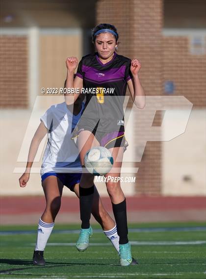 Thumbnail 2 in Copperas Cove vs. Richardson (Duncanville Classic) photogallery.