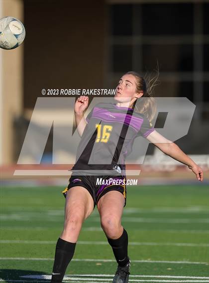 Thumbnail 2 in Copperas Cove vs. Richardson (Duncanville Classic) photogallery.