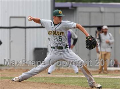 Thumbnail 2 in Red Bluff @ Shasta (CIF NS D1 Playoffs) photogallery.