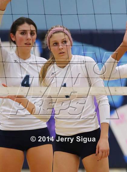 Thumbnail 3 in Oakmont vs. Golden Valley (CIF SJS D2 Playoffs) photogallery.
