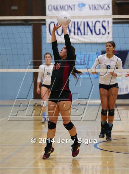 Thumbnail 3 in Oakmont vs. Golden Valley (CIF SJS D2 Playoffs) photogallery.