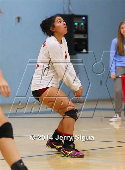 Thumbnail 2 in Oakmont vs. Golden Valley (CIF SJS D2 Playoffs) photogallery.