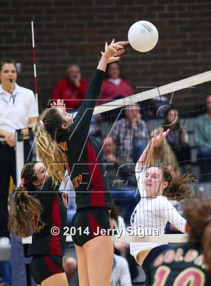 Thumbnail 2 in Oakmont vs. Golden Valley (CIF SJS D2 Playoffs) photogallery.