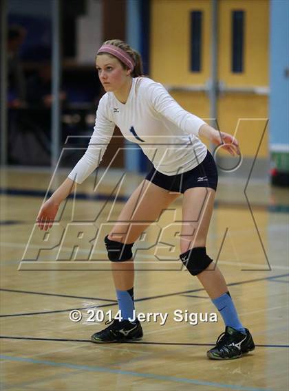 Thumbnail 3 in Oakmont vs. Golden Valley (CIF SJS D2 Playoffs) photogallery.