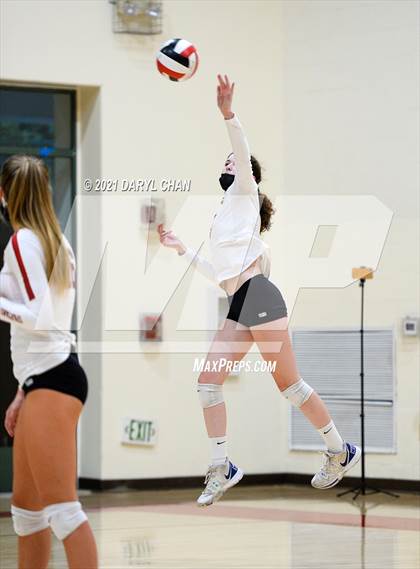Thumbnail 2 in La Canada @ Flintridge Sacred Heart photogallery.