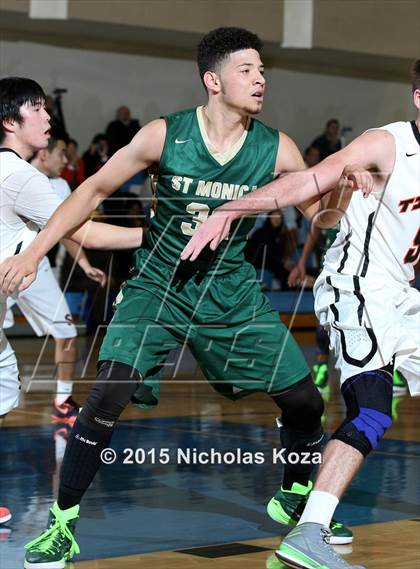 Thumbnail 3 in St. Monica vs. South Pasadena (D1 Bound So Cal Christmas Classic) photogallery.
