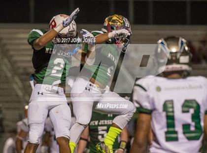 Thumbnail 3 in Phil Simms All-Star Classic (North vs. South) photogallery.