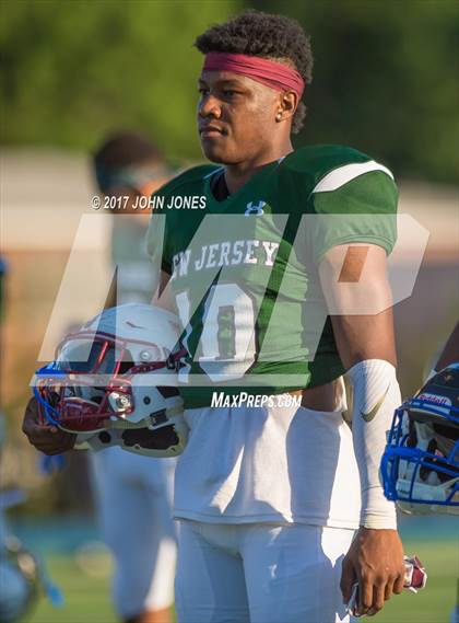 Thumbnail 1 in Phil Simms All-Star Classic (North vs. South) photogallery.