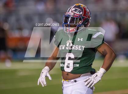 Thumbnail 2 in Phil Simms All-Star Classic (North vs. South) photogallery.