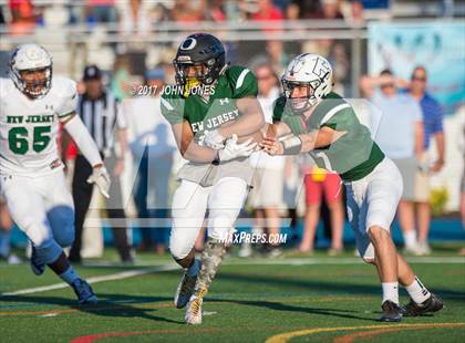 Thumbnail 1 in Phil Simms All-Star Classic (North vs. South) photogallery.