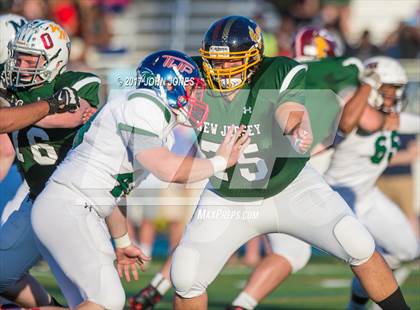 Thumbnail 1 in Phil Simms All-Star Classic (North vs. South) photogallery.