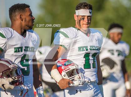 Thumbnail 3 in Phil Simms All-Star Classic (North vs. South) photogallery.