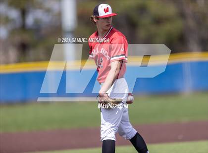 Thumbnail 3 in Omaha Westside vs. Lincoln East photogallery.