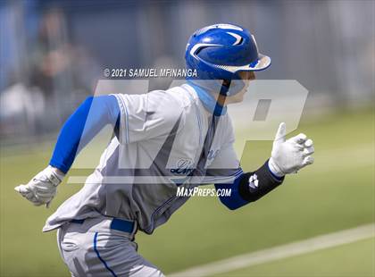Thumbnail 1 in Omaha Westside vs. Lincoln East photogallery.