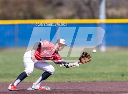 Thumbnail 3 in Omaha Westside vs. Lincoln East photogallery.