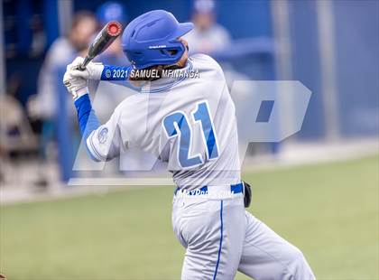Thumbnail 1 in Omaha Westside vs. Lincoln East photogallery.