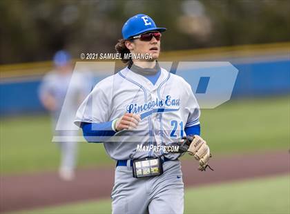 Thumbnail 3 in Omaha Westside vs. Lincoln East photogallery.