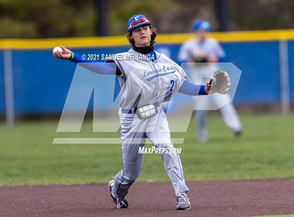 Thumbnail 3 in Omaha Westside vs. Lincoln East photogallery.