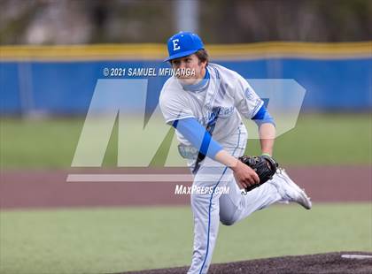 Thumbnail 3 in Omaha Westside vs. Lincoln East photogallery.