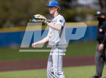Thumbnail 3 in Omaha Westside vs. Lincoln East photogallery.