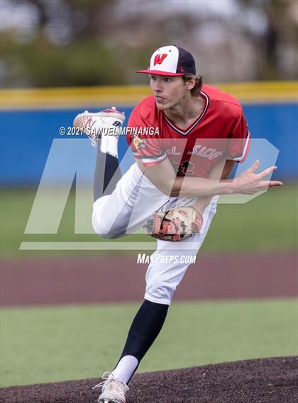Thumbnail 2 in Omaha Westside vs. Lincoln East photogallery.