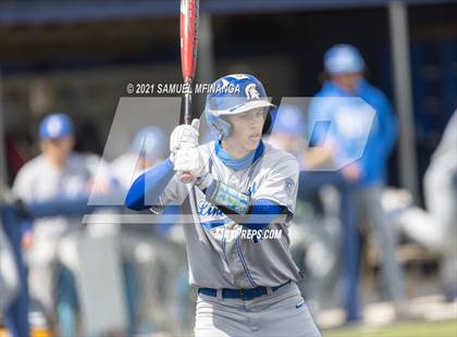 Thumbnail 2 in Omaha Westside vs. Lincoln East photogallery.