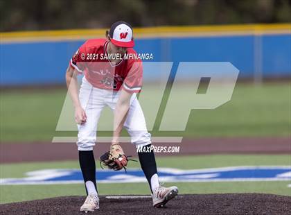 Thumbnail 2 in Omaha Westside vs. Lincoln East photogallery.