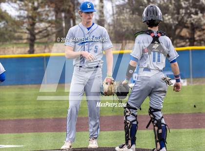 Thumbnail 3 in Omaha Westside vs. Lincoln East photogallery.