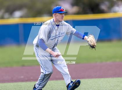 Thumbnail 1 in Omaha Westside vs. Lincoln East photogallery.