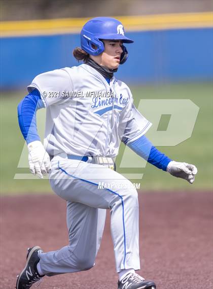 Thumbnail 1 in Omaha Westside vs. Lincoln East photogallery.