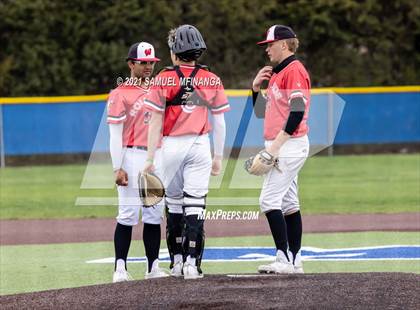 Thumbnail 2 in Omaha Westside vs. Lincoln East photogallery.