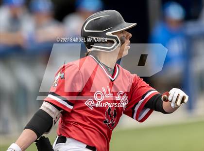 Thumbnail 3 in Omaha Westside vs. Lincoln East photogallery.