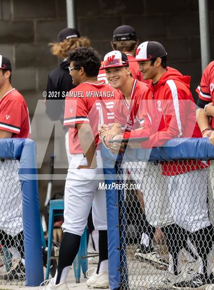 Thumbnail 2 in Omaha Westside vs. Lincoln East photogallery.