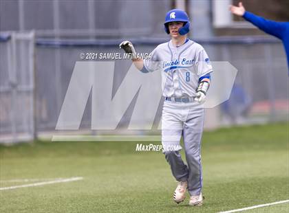 Thumbnail 3 in Omaha Westside vs. Lincoln East photogallery.