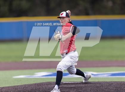 Thumbnail 2 in Omaha Westside vs. Lincoln East photogallery.