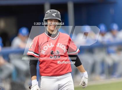 Thumbnail 3 in Omaha Westside vs. Lincoln East photogallery.