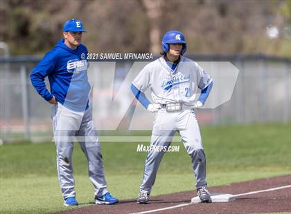 Thumbnail 2 in Omaha Westside vs. Lincoln East photogallery.
