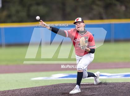 Thumbnail 1 in Omaha Westside vs. Lincoln East photogallery.
