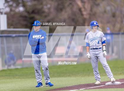 Thumbnail 2 in Omaha Westside vs. Lincoln East photogallery.