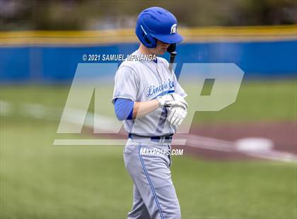 Thumbnail 2 in Omaha Westside vs. Lincoln East photogallery.